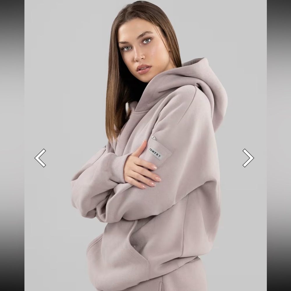 Comfrt Travel Essentials Hoodie in Bark